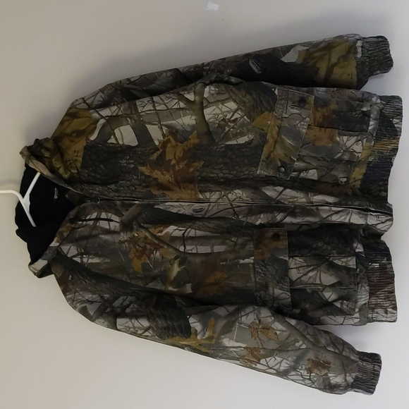 Outfitters Ridge Other - Outfitters Ridge Quilted Realtree Camo Hooded Hunting Jacket M 38-40 Green Brown